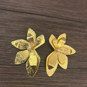 Golden Leaf Drop Earrings